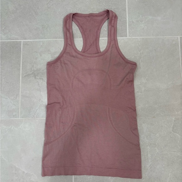 Lululemon Swiftly Tech Hip Length Racerback Tank in Quicksand Size 4 - Picture 3 of 10